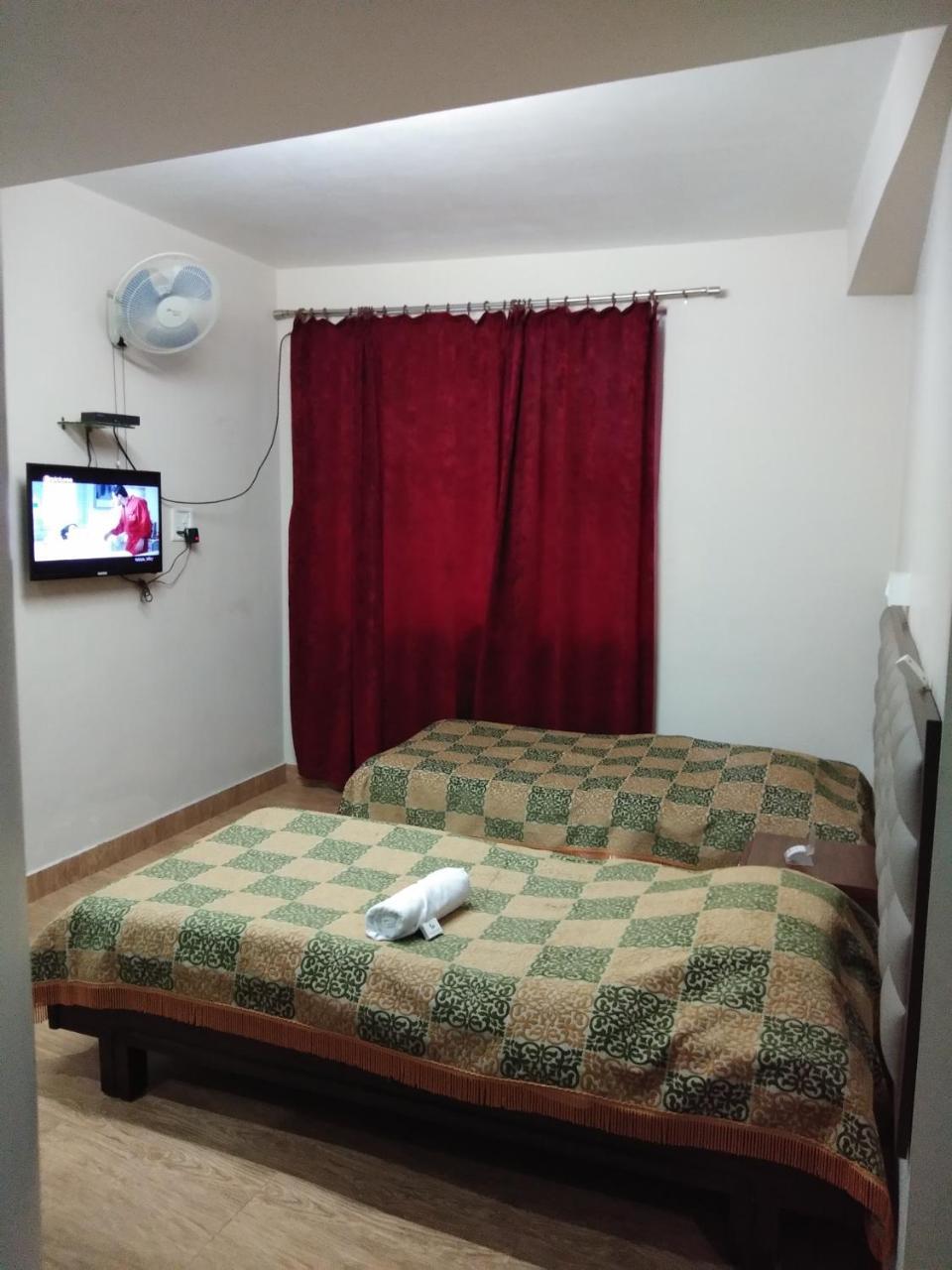 Hotel Pine Kohima Buitenkant foto