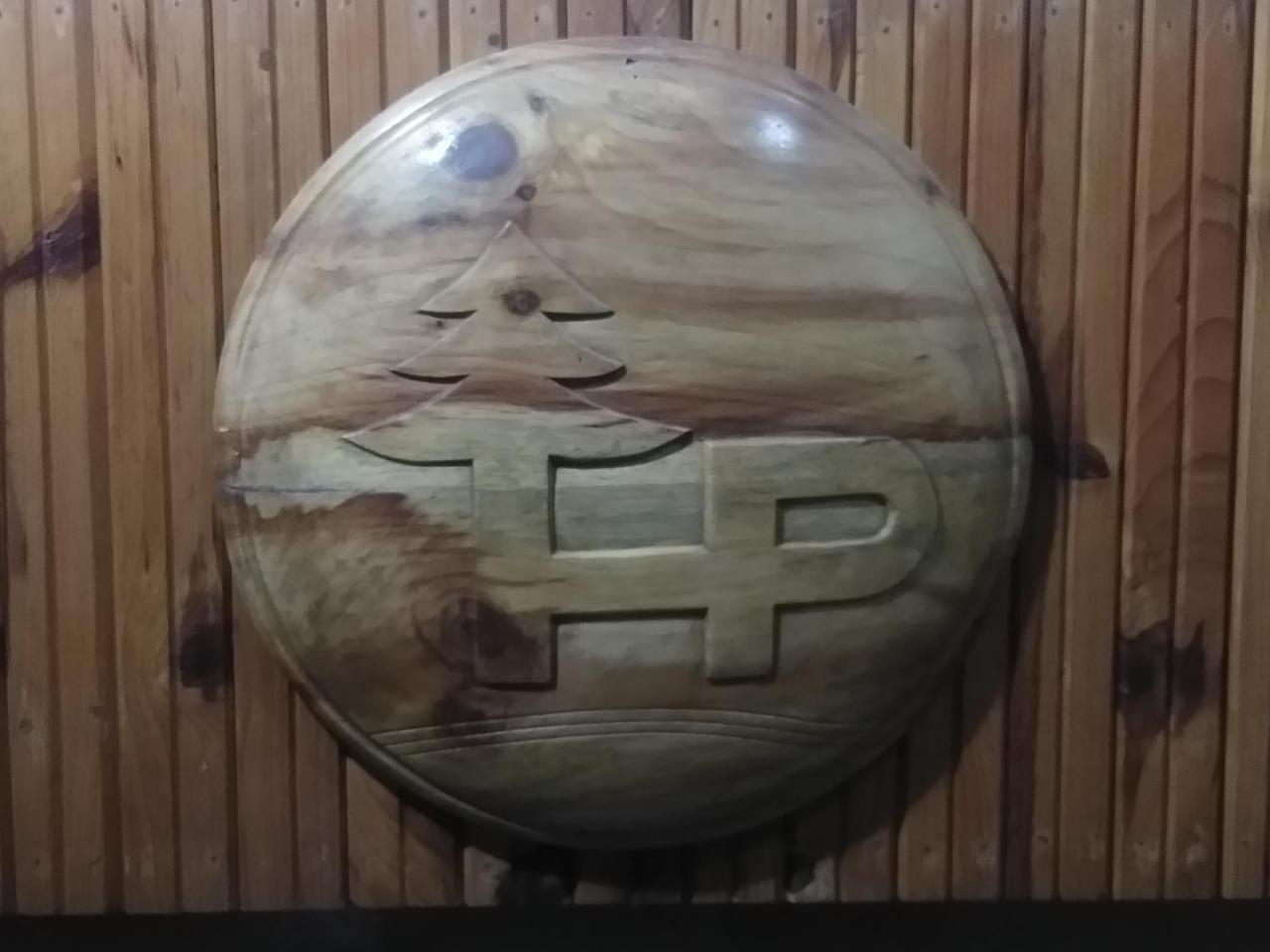 Hotel Pine Kohima Buitenkant foto