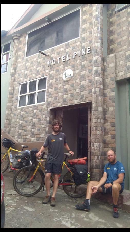 Hotel Pine Kohima Buitenkant foto